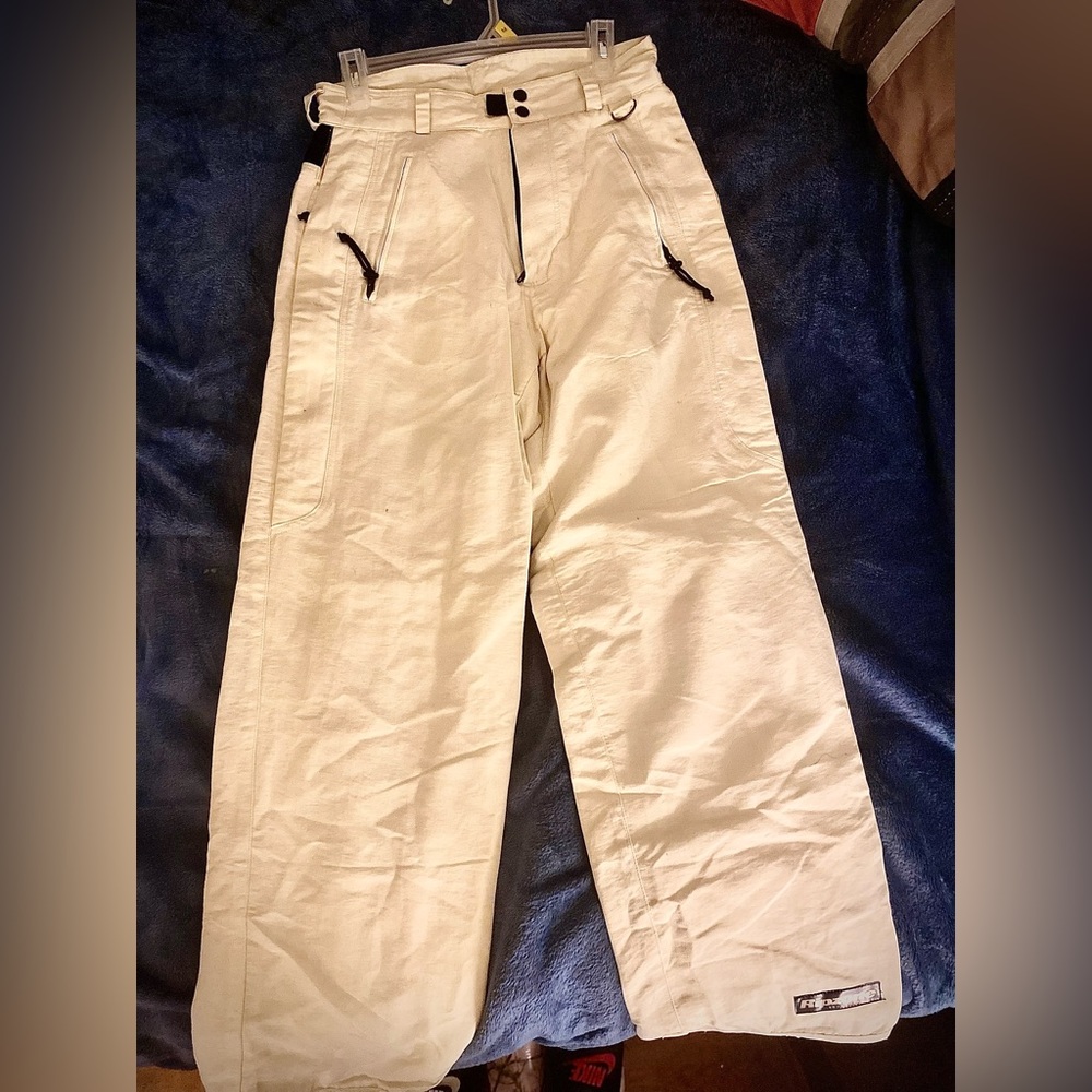 Ripzone 🏂 Snowboarding pants. Size small.